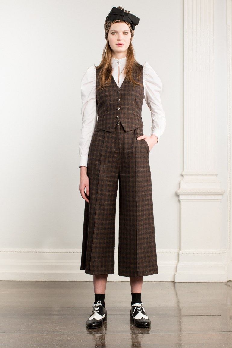 00005-Temperley-London-RTW-Fall-2020