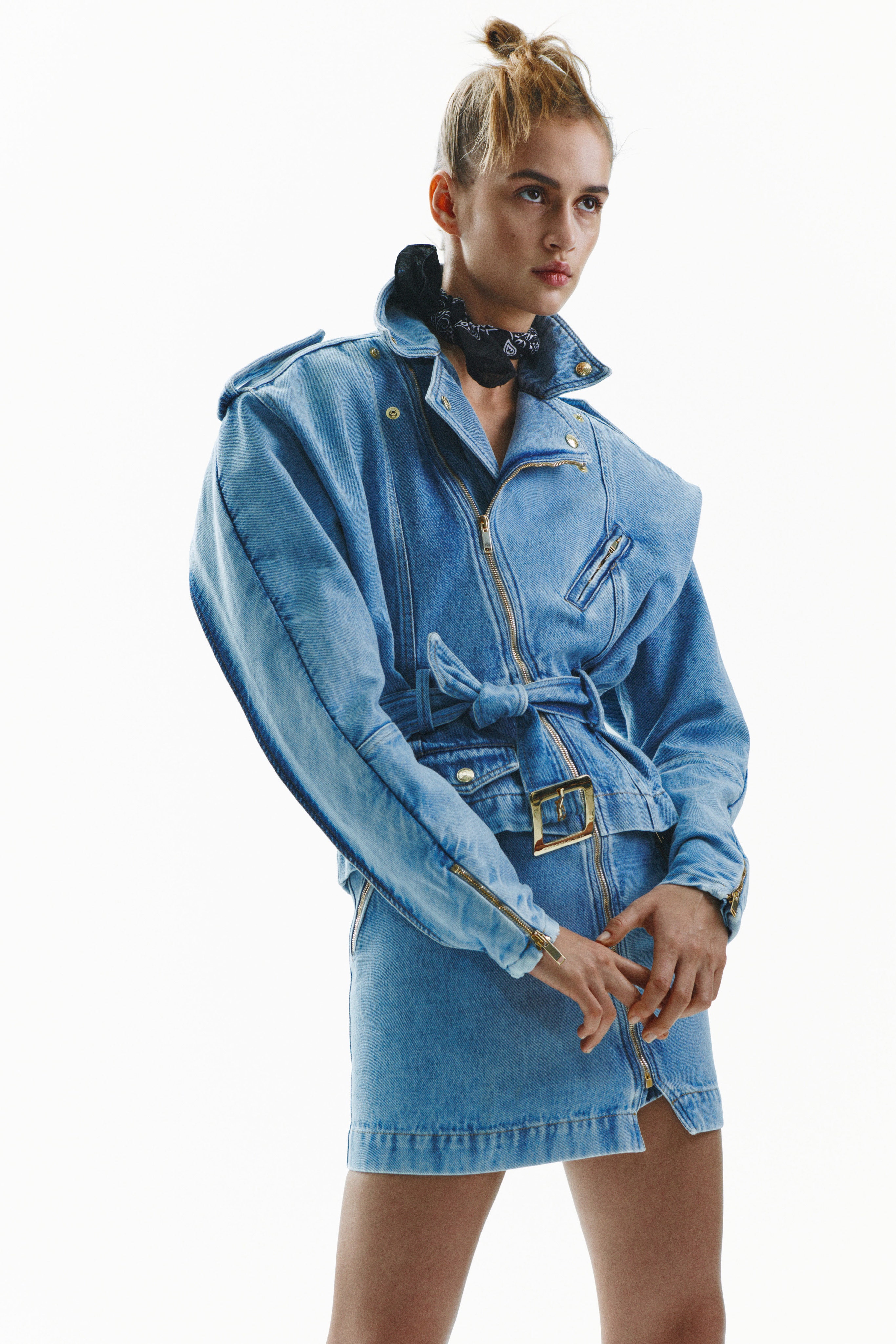 00007-ALEXANDRE-VAUTHIER-RTW-Fall-21