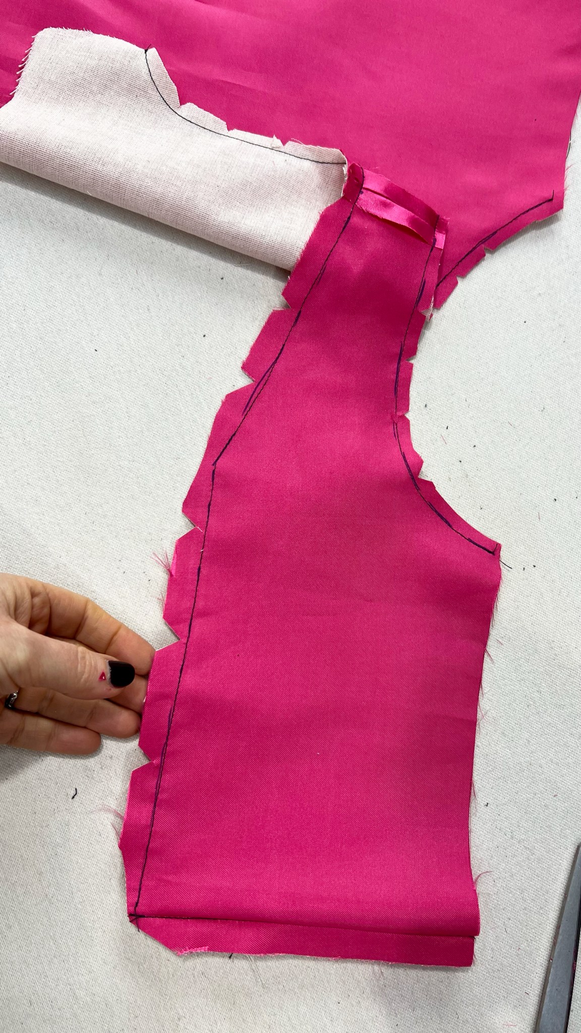 Cómo coser el forro de un chaleco sin mangas – Copycat
